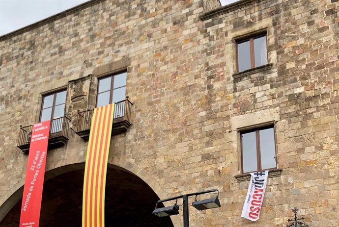 Bou (PP) pide a la Junta Electoral retirar "símbolos partidistas" de la Biblioteca de Catalunya