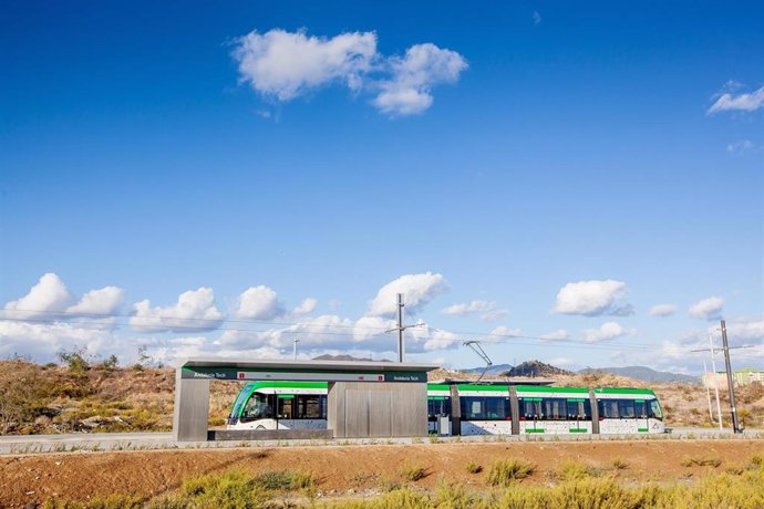 Málaga.- La lanzadera Metrobus al PTA que operará desde el 22 de abril pasará cada 12 minutos en hora punta