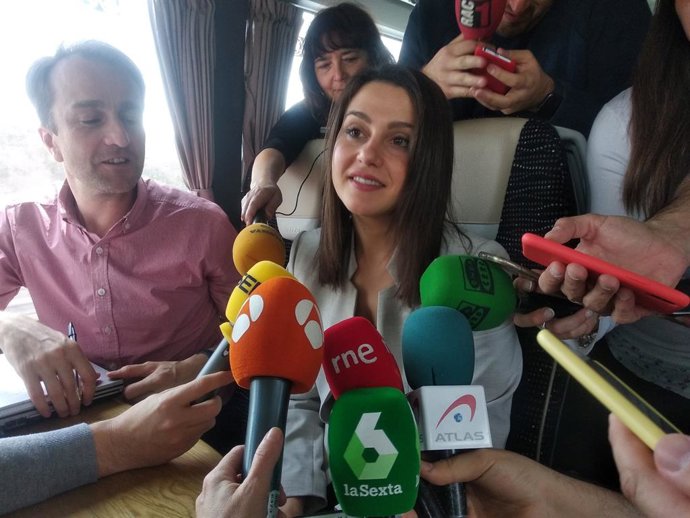 28A.- Arrimadas defensa enviar el requeriment del 155 en la primera reunió del futur Govern