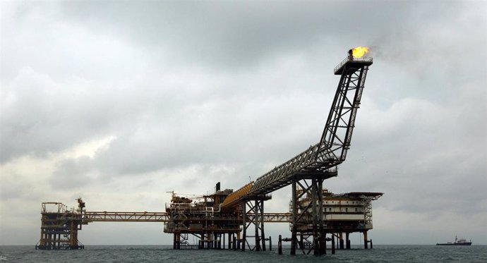 Plataforma De Petróleo En Irán