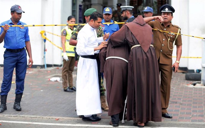 AMP3. Sri Lanka.- Una ola de atentados deja casi 200 muertos y 500 heridos en Sri Lanka durante el Domingo de Pascua