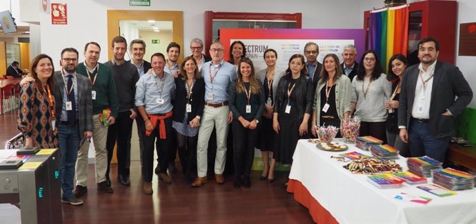 Empresas.- GSK España crea 'Sprectrum' para la inclusión del colectivo LGTB en el entorno laboral