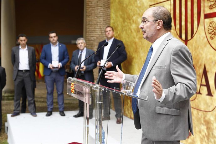 Lambán emplaza, en Huesca, a defender la explotación familiar agraria para hacer frente a la despoblación