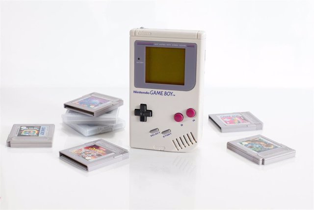 Cumple 30 años la portátil GameBoy, la tercera consola más vendida de la historia