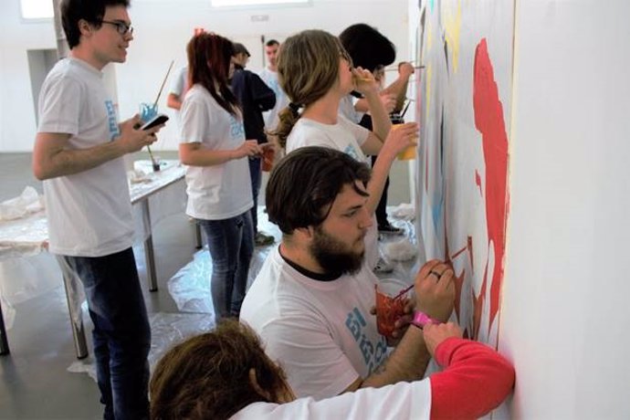 Artistas de la ESI mostrarán su talento pintando un mural gigante en Vallsur