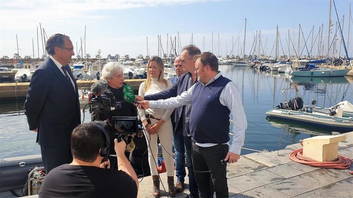 28A.-Javier Nart (Cs): "De Las Encuestas Paso Del Agnosticismo Al Ateísmo"