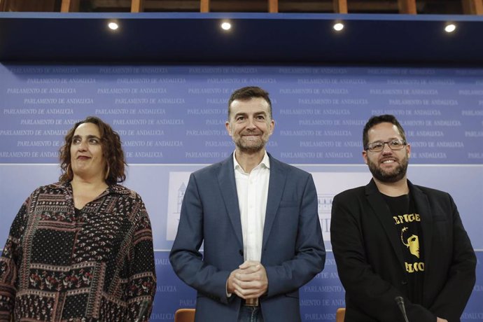 Rueda de prensa de Antonio Maíllo en el Parlamento de Andalucía.