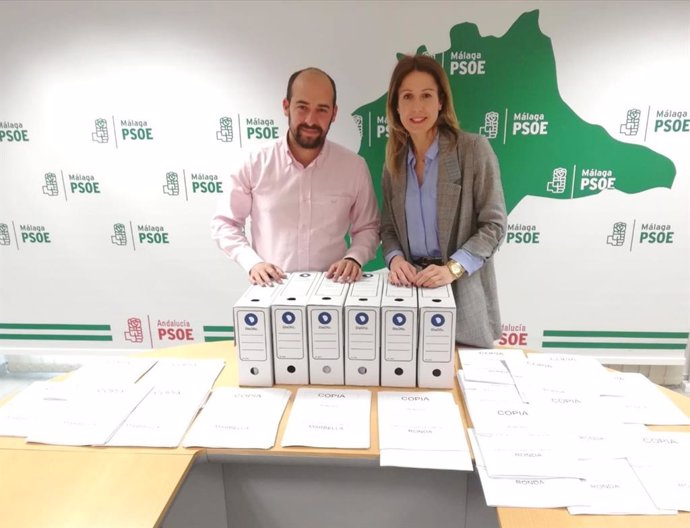 Málaga.- 26M.- El PSOE presenta candidaturas en todos los municipios de la provincia y renueva a la mitad de candidatos