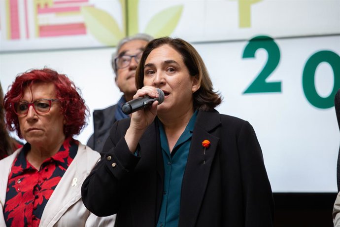 Sant Jordi.- Colau se solidaritza amb Sri Lanka i reivindica a Barcelona com a "ciutat de pau"