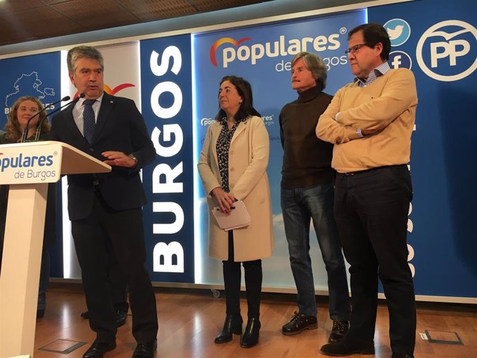 Cosidó pide una "mayoría constitucional" en el Senado para evitar la fragmentación de España