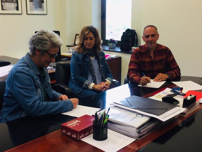 Educación firma el convenio con la Escuela Navarra de Teatro y una subvención de 45.000 euros