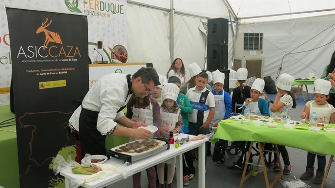 Los chefs Andrés Rodríguez, Aurora García y Diego Morales cocinarán en directo e