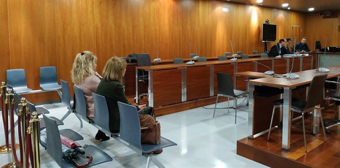 Málaga.- Tribunales.- Yagüe y García Marcos aceptan condena por adjudicar a dedo trabajos de una auditoría de Marbella