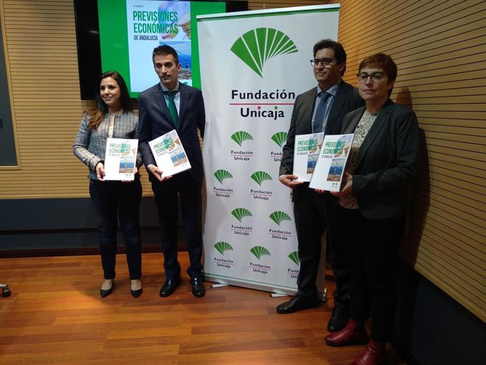 AV.- Analistas prevé que la economía andaluza crezca un 2,3% en 2019 y la tasa de paro se sitúe en el 21,2%