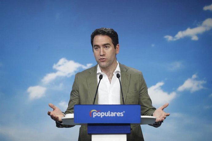 El secretario general del Partido Popular, Teodoro García Egea, ofrece una rueda