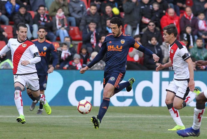 Soccer: La Liga - Rayo Vallecano v Valencia 