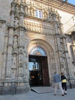 Hostal de los Reyes Católicos, en la Praza do Obradoiro, en Santiago