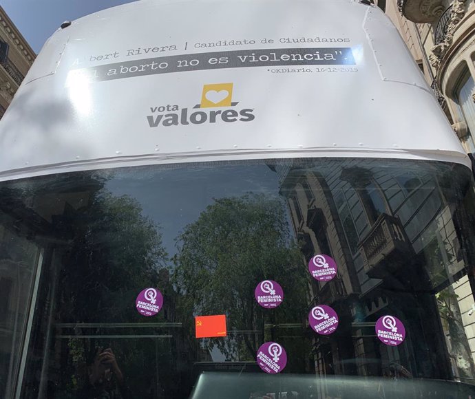 La CUP per a l'autobús de Fes-te Sentir a Barcelona i els Mossos identifiquen a un dels seus candidats