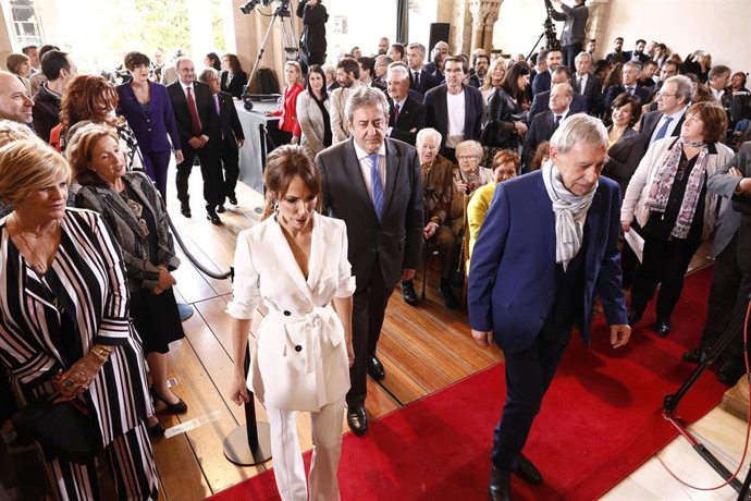 La cineasta Paula Ortiz subraya su lucha diaria por romper un techo de cristal que todavía "no se quiebra"