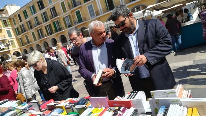 26M.- VOX Planteja Que Tots Els Premis Literaris Públics En Balears Siguin "Bilingües En Balear I Español"