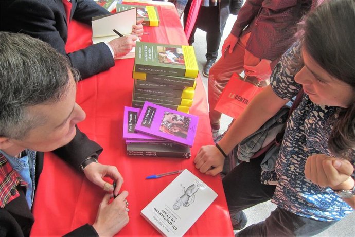 Sant Jordi.-  Lectores a Paul B.Preciado: "Gracias por tu talento y valentía"