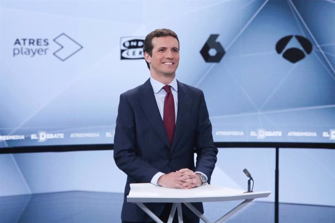 Debate.- Casado cambia de estrategia y aprovecha el segundo debate para responder a Rivera