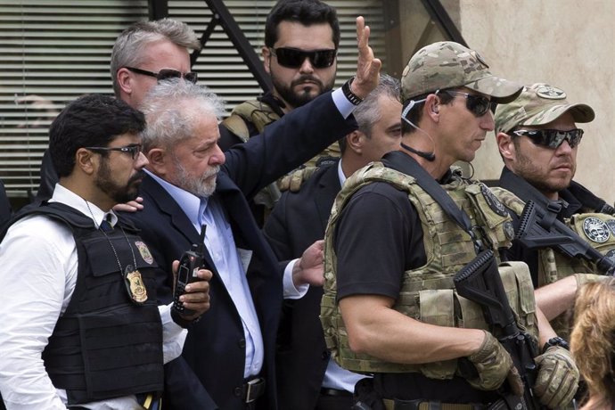 Lula Gets release from Prison for grandson\'s funeral in Brazil