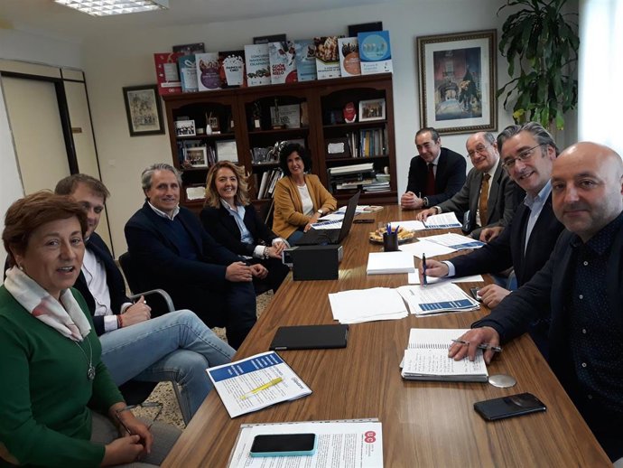 Reunión PP y Unión de Comerciantes del Principado