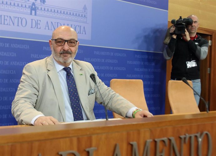 Rueda de prensa del portavoz parlamentario de Vox Andalucía, Alejandro Hernández