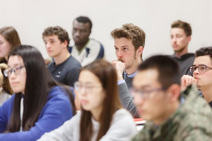 La UPNA dobla su oferta de títulos propios para el curso 2019-2020 pasando de 27 a 41