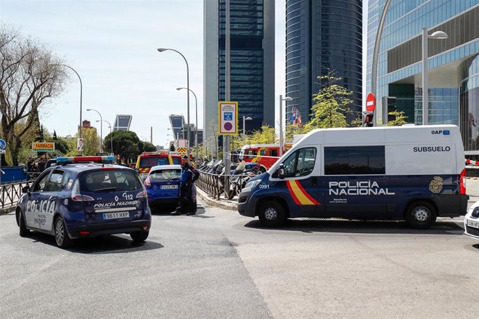 VÍDEO: Sucesos.- Detenido el autor de la amenaza de bomba que obligó a desalojar Torre Espacio de Madrid
