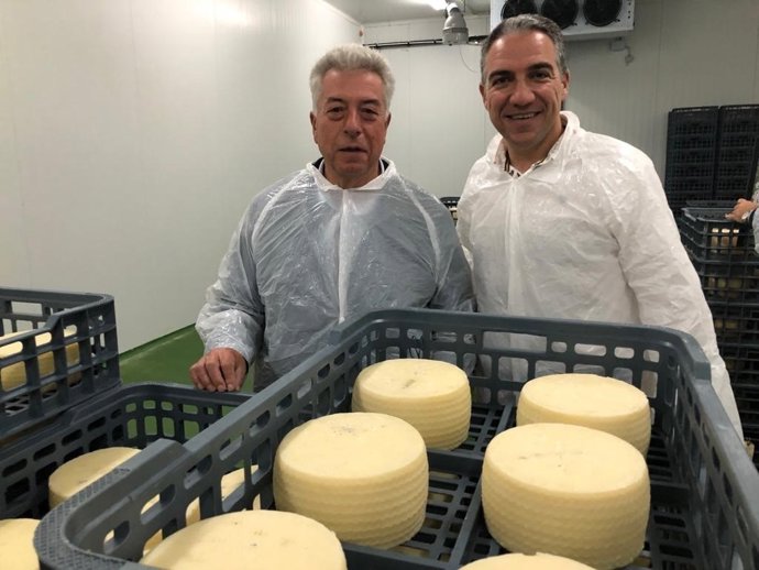 Málaga.- 26M.- Bendodo subraya el compromiso del PP con el sector agroindustrial malagueño