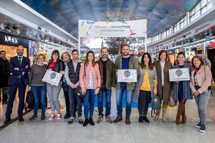 El Colegio Celestino Montoto (Siero) consigue el primer premio del concurso de Güevos Pintos de intu Asturias