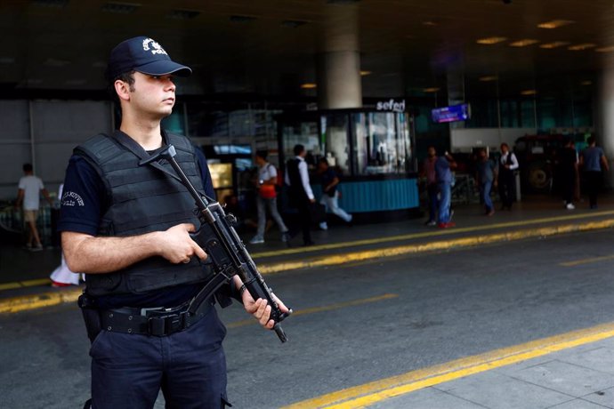 Turquía.- Detenidos trece supuestos miembros de Estado Islámico en varias operaciones en Turquía