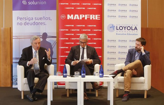 El diplomático Jorge Dezcallar apela a una Europa "menos populista y más popular" que haga frente a los retos actuales