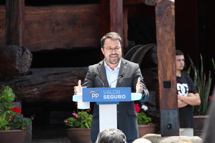 28A.- Antona (PP) pide a Sánchez que se deje de Consejos de Ministros en Canarias y cumpla con las islas