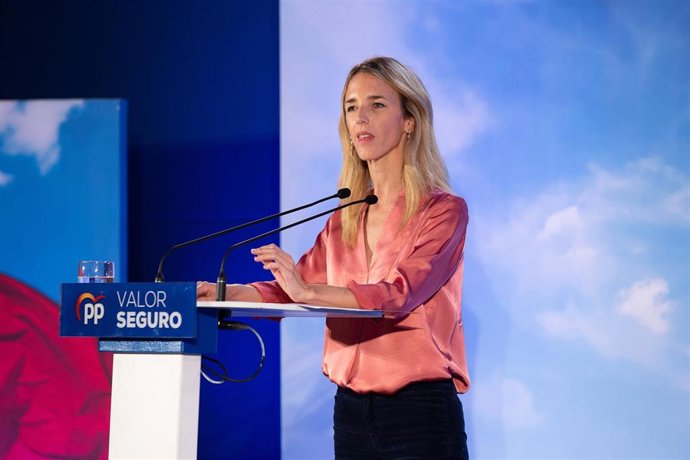 Pablo Casado acude a un mitin en Barcelona