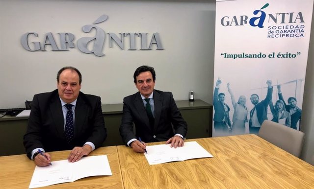 Bankinter y Garántia firman un acuerdo para la financiación de pymes y autónomos en Andalucía con 15 millones de crédito
