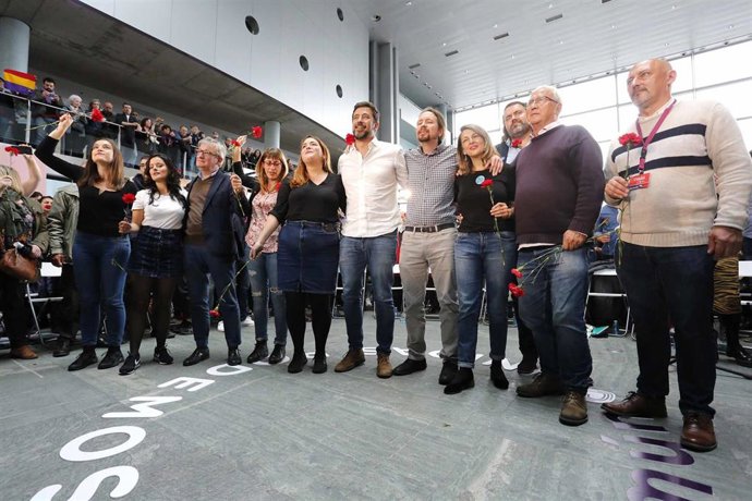 Pablo Iglesias interviene en un mitin en Vigo