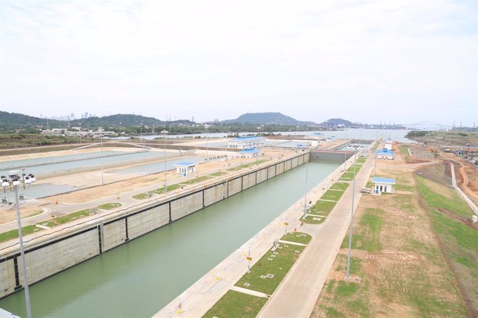 Ampliación del Canal de Panamá, nuevas esclusas