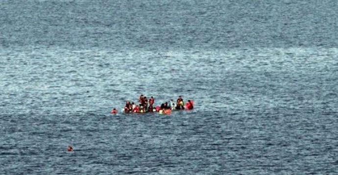 Desaparecidas 33 personas tras naufragar una embarcación frente a las costas de Venezuela