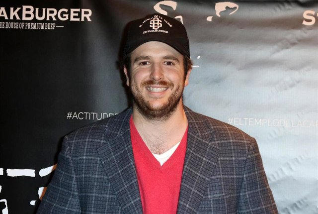 Ana Obregón y Lequio arropan a su hijo Álex