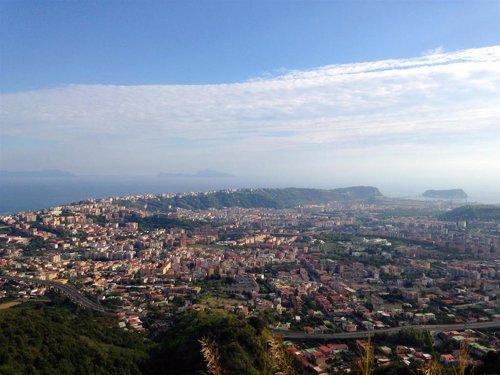 El supervolcán bajo Nápoles esparció ceniza por todo el Mediterráneo