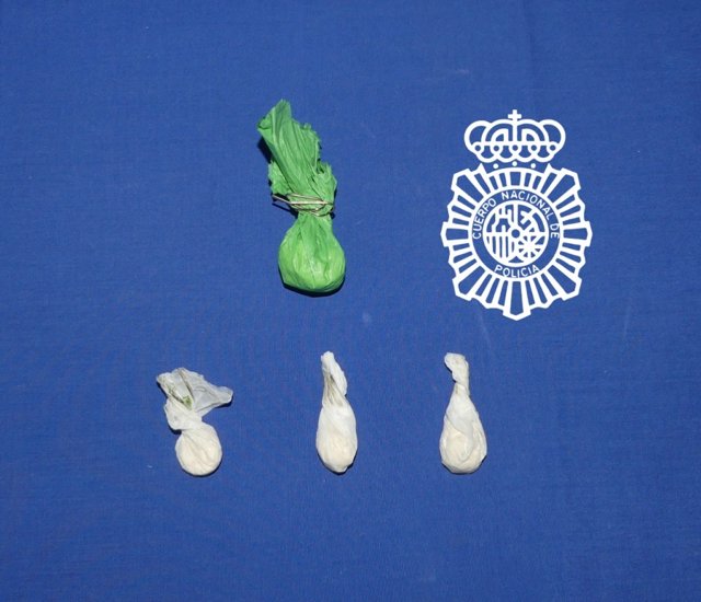 Sucesos.- Detenido un joven en Salamanca por llevar 14 gramos de 'speed' y una tarjeta de crédito robada