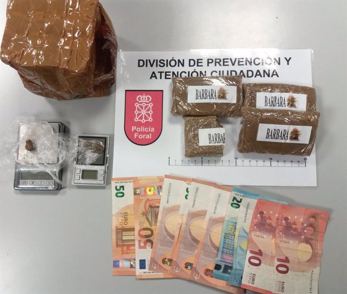 Sucesos.- Tres detenidos por tráfico de drogas en Barañáin y Valtierra