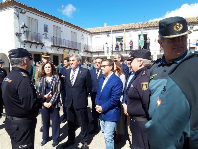 Jaén.- Fernández destaca el "importante despliegue" estatal en la Romería de la Virgen de la Cabeza
