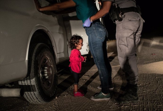 El ganador del World Press Photo: "La foto de la niña vino después de diez años de trabajo"