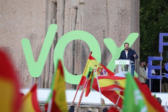 Cierre de campaña de Vox en la Plaza de Colón en Madrid