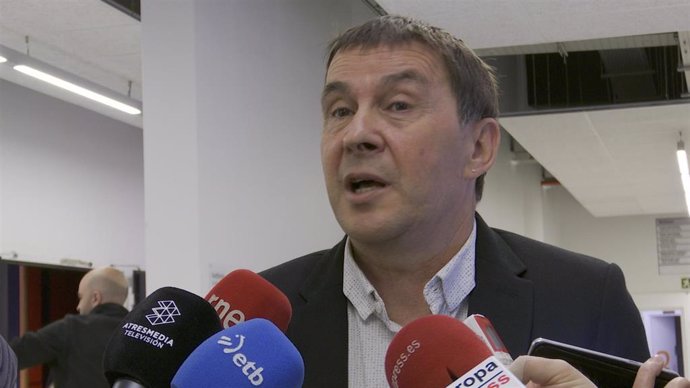 VÍDEO: Otegi: "El PSOE dice que nunca habrá referéndum de autodeterminación, pero también dijeron 'OTAN de entrada no'"