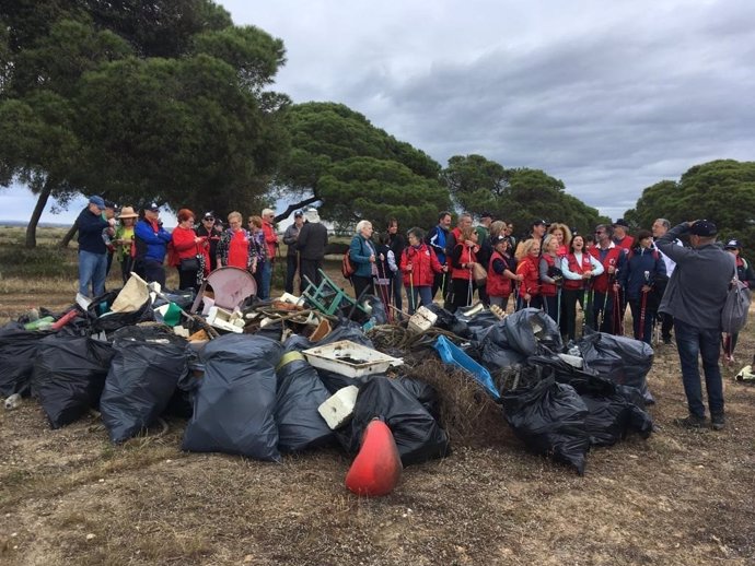 Huelva.- Marismas del Odiel aumenta las acciones para hacer frente al abandono de residuos